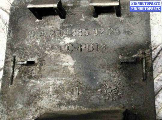 купить Заглушка (решетка) в бампер задний на Mercedes C C (W203) 2000-2004