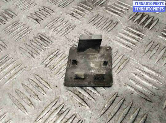 купить Заглушка (решетка) в бампер задний на Mercedes C C (W203) 2000-2004