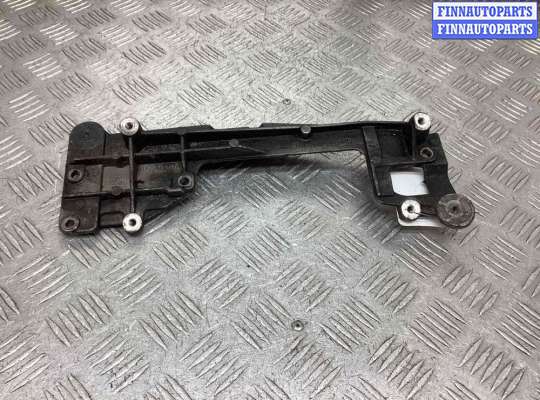 купить Кронштейн двигателя на Volkswagen Passat Passat B6 (3C) 2005-2010