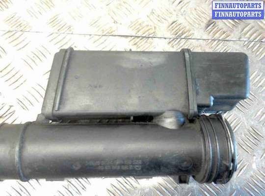 Патрубок интеркулера MB899549 на Mercedes E (W211) 2002-2009