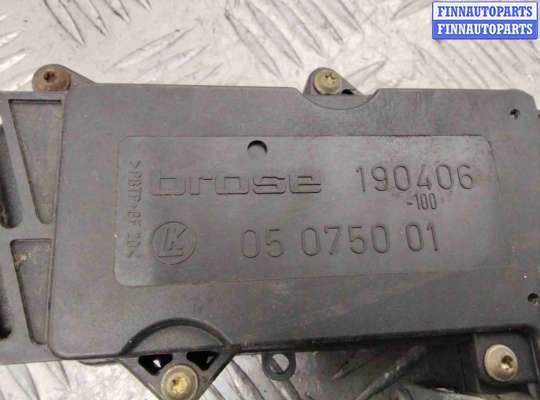 купить Стеклоподъемник передний левый на Volkswagen Passat Passat B4 (3A) 1993-1997