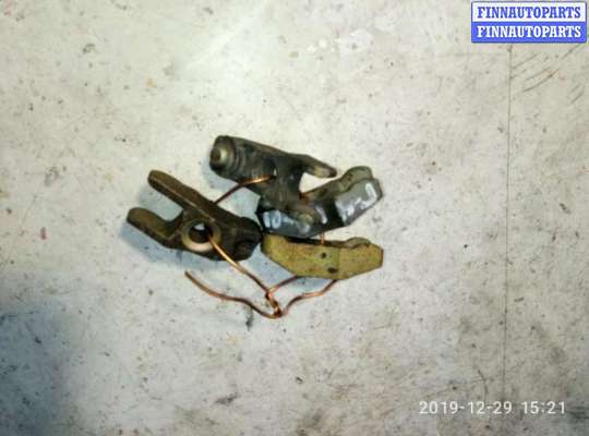 купить Скоба (кронштейн) крепления форсунки на Volkswagen Golf Golf IV (1J) 1997-2004
