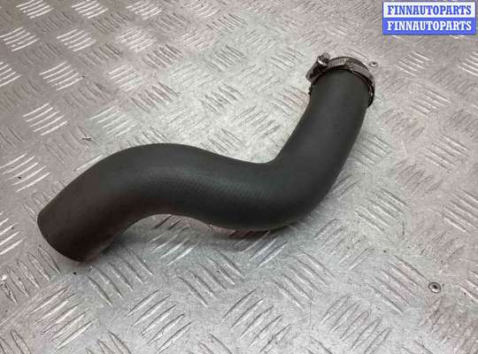 Патрубок интеркулера OP2414757 на Opel Vectra Vectra C 2002-2005