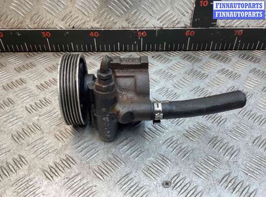 Насос гидроусилителя руля RN1584051 на Renault Clio Clio II 1998-2005