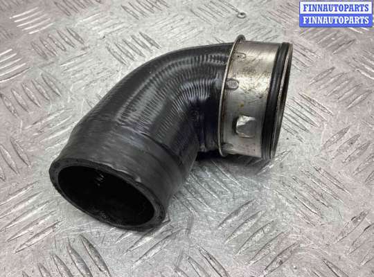 Патрубок (трубка, шланг) на Audi A4 (8E/8H, B6)