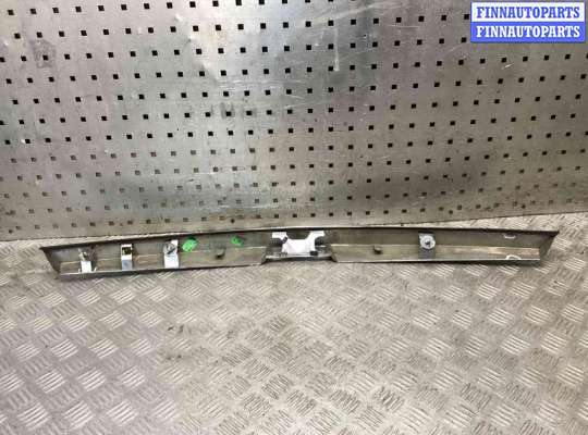 купить Накладка двери (крышки) багажника на Opel Astra H 2004-2007