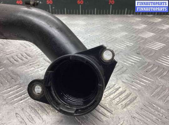 купить Патрубок турбины на Volkswagen Passat Passat B4 (3A) 1993-1997