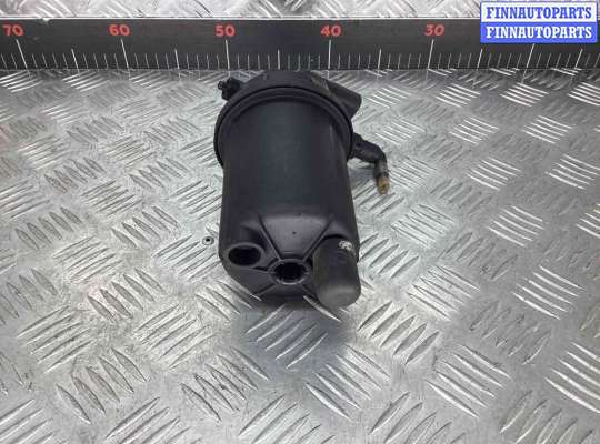 Корпус топливного фильтра на Renault Megane II