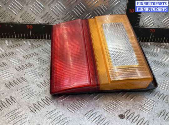 купить Фонарь крышки багажника правый на Audi 100 100 C3 1982-1991