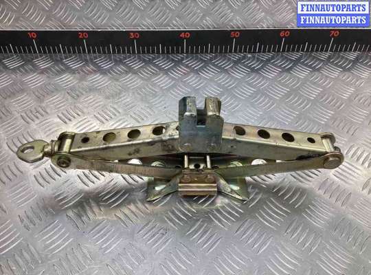 купить Домкрат на Volvo V40 V40 I (VW) 2000-2004 рестайлинг