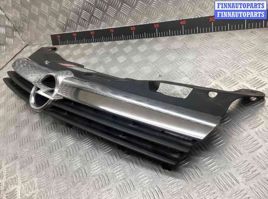 Решетка радиатора на Opel Astra H / Classic