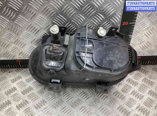 Фара передняя на Volkswagen Golf IV (1J)