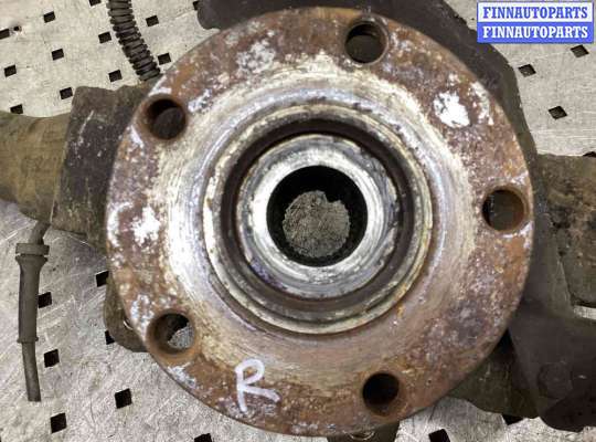 купить Кулак поворотный правый на Volkswagen Passat Passat B5 (3B) 1996-2000