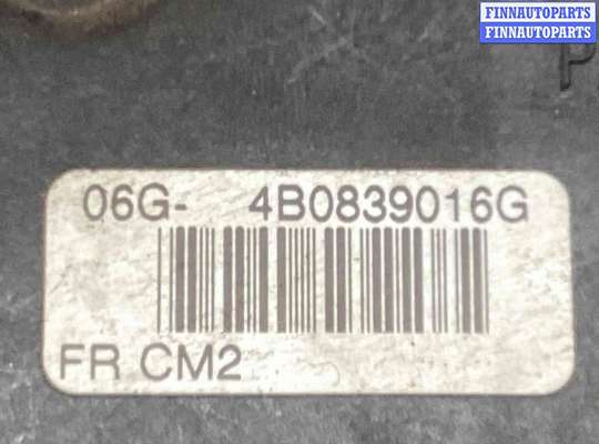 Замок боковой двери на Audi A6 (C5)