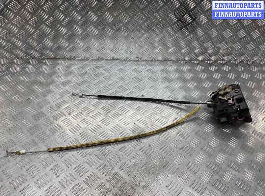 Замок боковой двери на Audi A6 (C5)