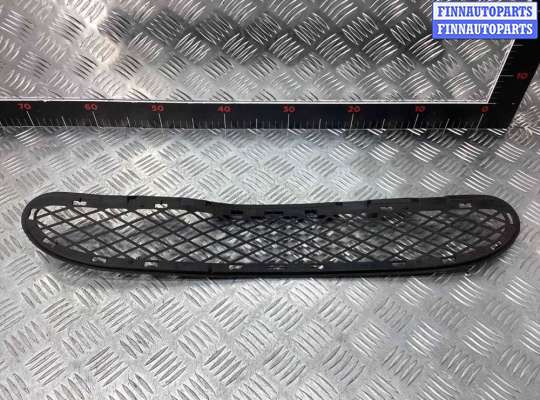 купить Заглушка (решетка) в бампер передний на Mercedes C C (W203) 2000-2004