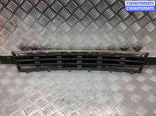 купить Заглушка (решетка) в бампер на Audi A4 A4 B5 (8D) 1999-2001 рестайлинг