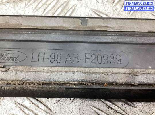 купить Молдинг двери передней левой на Ford Focus Focus I 2001-2005 рестайлинг