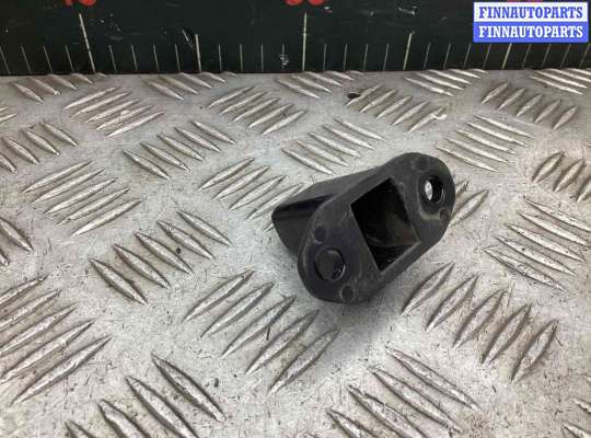 купить Направляющая крышки багажника на Hyundai Trajet Trajet 2004-2008 рестайлинг