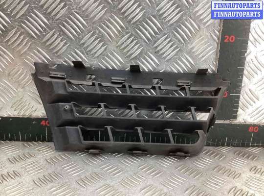 купить Решетка радиатора на Renault Scenic Scenic II (JM) 2003-2006