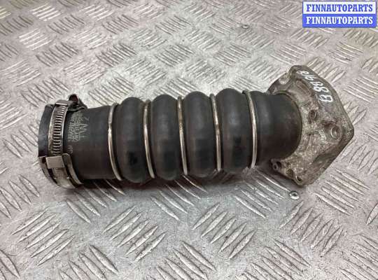 Патрубок интеркулера OP2350766 на Opel Astra Astra H 2007-2010 рестайлинг