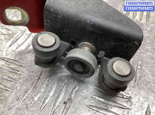купить Ролик двери сдвижной на Renault Kangoo Kangoo I 2003-2007 рестайлинг