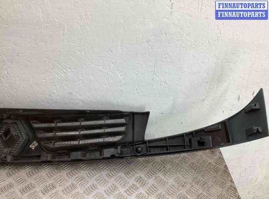 купить Решетка радиатора на Renault Kangoo Kangoo I 2003-2007 рестайлинг