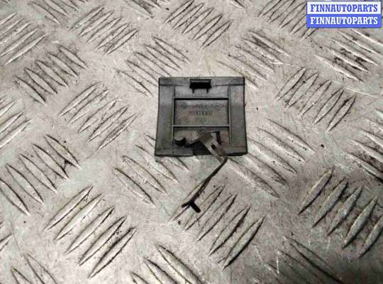 купить Заглушка (решетка) в бампер передний на Renault Laguna Laguna II (X74) 2005-2007 рестайлинг