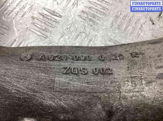 купить Патрубок интеркулера на Mercedes ML ML (W163) 2001-2005 рестайлинг