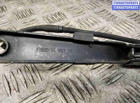 Поводок дворника