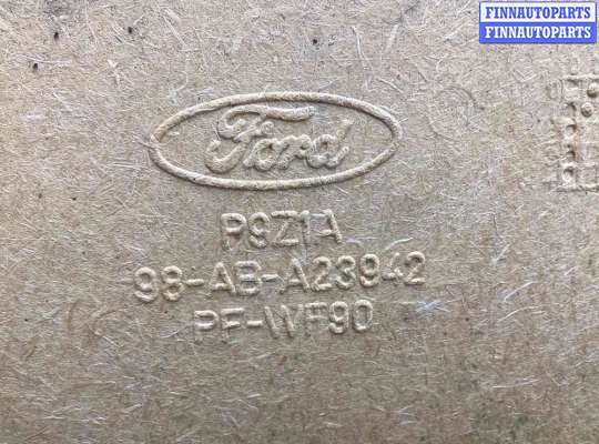 купить Обшивка двери передней правой (дверная карта) на Ford Focus Focus I 1998-2001
