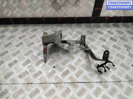 купить Кронштейн КПП на Renault Kangoo