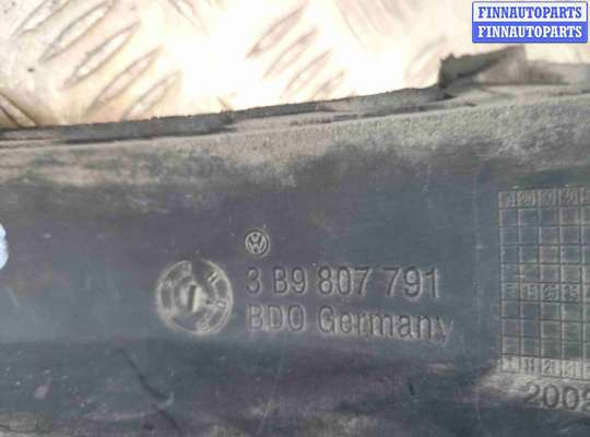 купить Молдинг бампера заднего на Volkswagen Passat Passat B5 (3B) 1996-2000