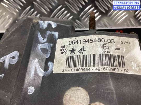 купить Фара противотуманная правая на Peugeot 407 407 2004-2010