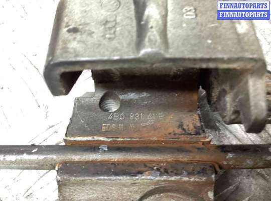 купить Петля двери передней левой на Volkswagen Golf Golf IV (1J) 1997-2004