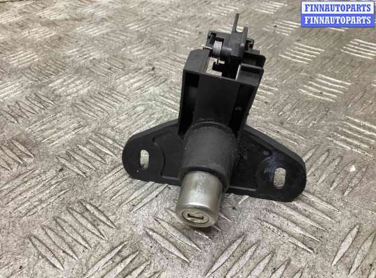купить Кнопка открытия багажника на Opel Zafira Zafira A 1999-2003
