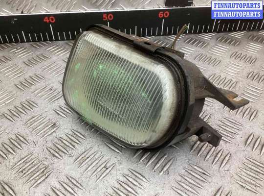 Фара противотуманная (ПТФ) на Mercedes-Benz C (W203)