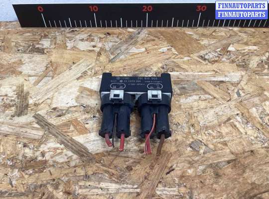 Реле вентилятора VG2664668 на Volkswagen Transporter Transporter T4 (7D) 1990-1997