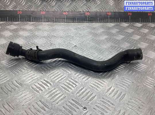 купить Патрубок отопителя (печки) на Volkswagen Golf Golf IV (1J) 1997-2004
