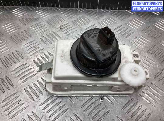 купить Фара противотуманная левая на Volkswagen Passat Passat B4 (3A) 1993-1997