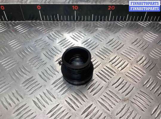 Патрубок интеркулера VG2668242 на Volkswagen Golf Golf IV (1J) 1997-2004