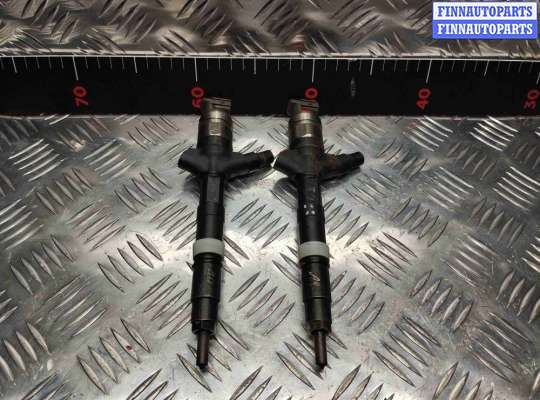 Форсунка топливная на Toyota Avensis II (T250)