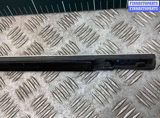 купить Молдинг стекла двери задней левой наружный на Volkswagen Passat Passat B5+ (3B) 2000-2005 рестайлинг
