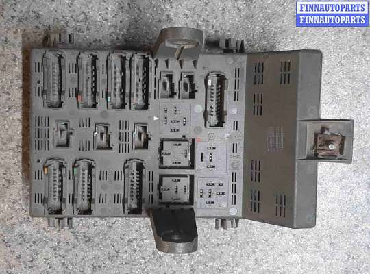 купить Блок предохранителей на Renault Laguna I 1993-2001
