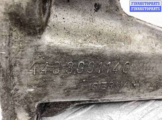 купить Кронштейн КПП на Audi 100 100 C3 1982-1991