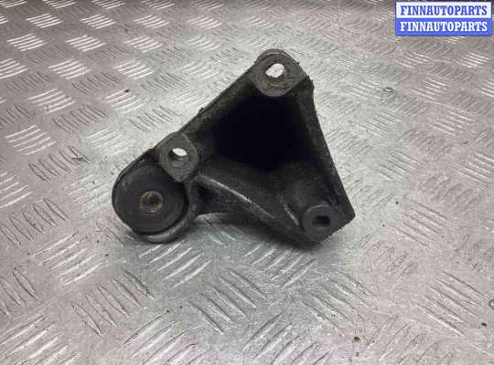 купить Кронштейн КПП на Audi 100 100 C3 1982-1991