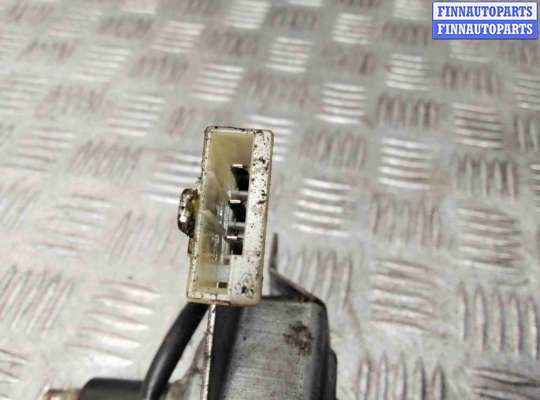 купить Моторчик заднего стеклоочистителя (дворника) на Renault Kangoo Kangoo I 1997-2003