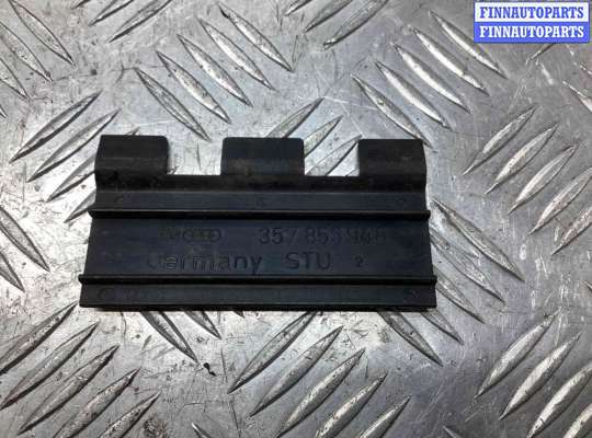 Кронштейн VG2680872 на Volkswagen Passat Passat B3 1988-1993