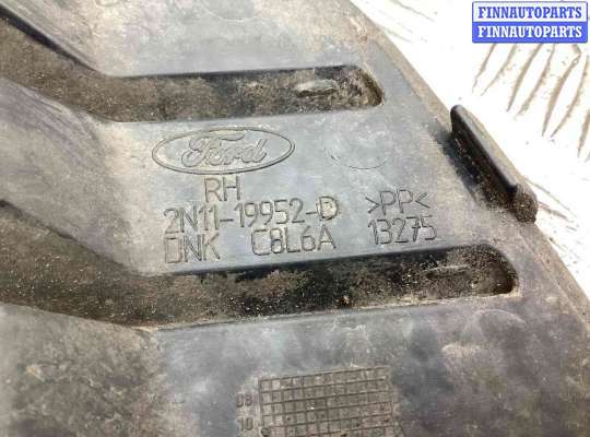 купить Рамка фары противотуманной правой на Ford Fusion Fusion (JU) 2002-2005