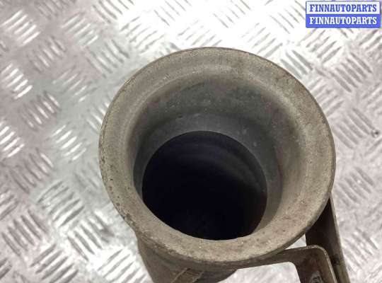 купить Патрубок (трубопровод, шланг) на Volkswagen Passat Passat B6 (3C) 2005-2010